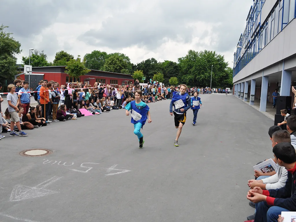 Titelbild der Galerie Spendenlauf 2013/14